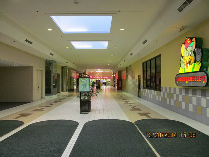 The Shops at Westshore (Westshore Mall) - 2014 Photos From A Trip To The Mall Blog (newer photo)